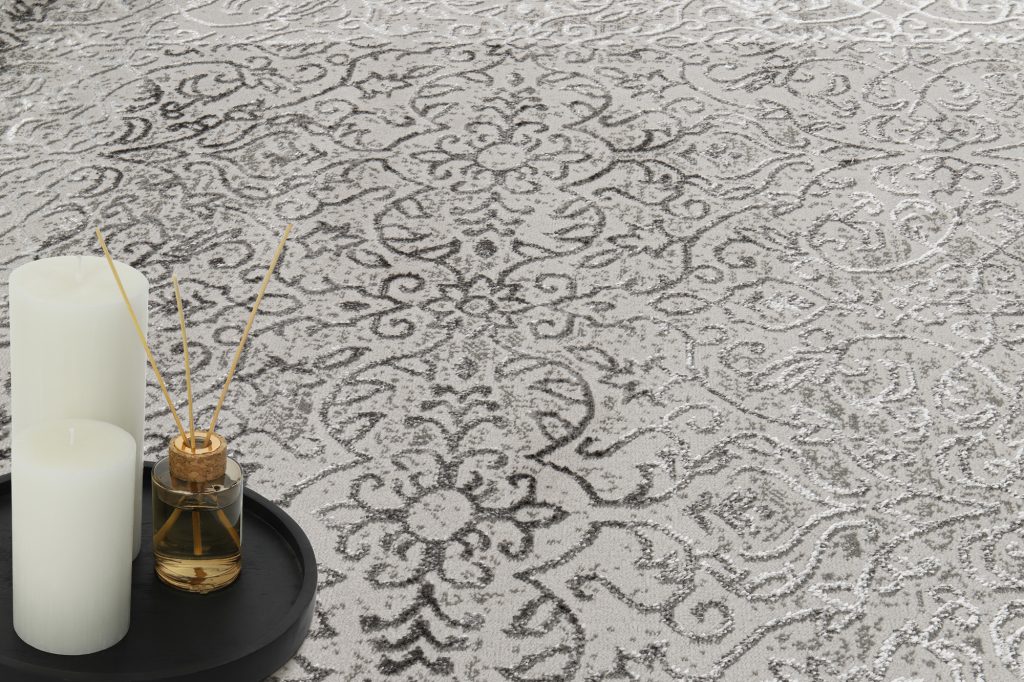 Tappeto Ares Grigio Chiaro Ornamenti Vintage