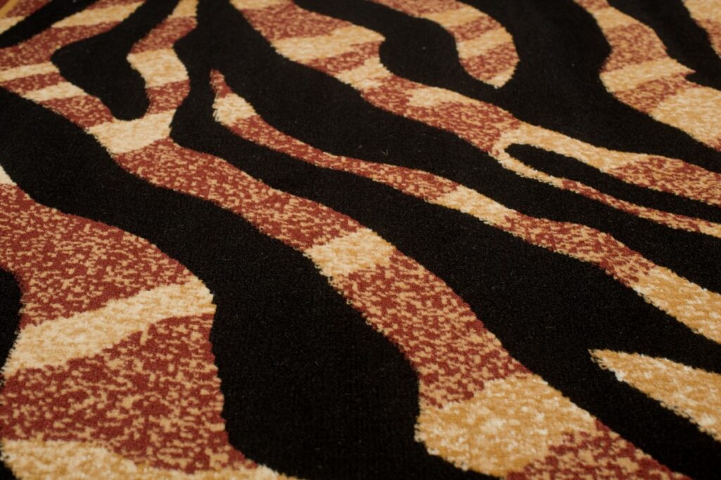 Tappeto Atlas Nero Beige Stampa Animale Tigre