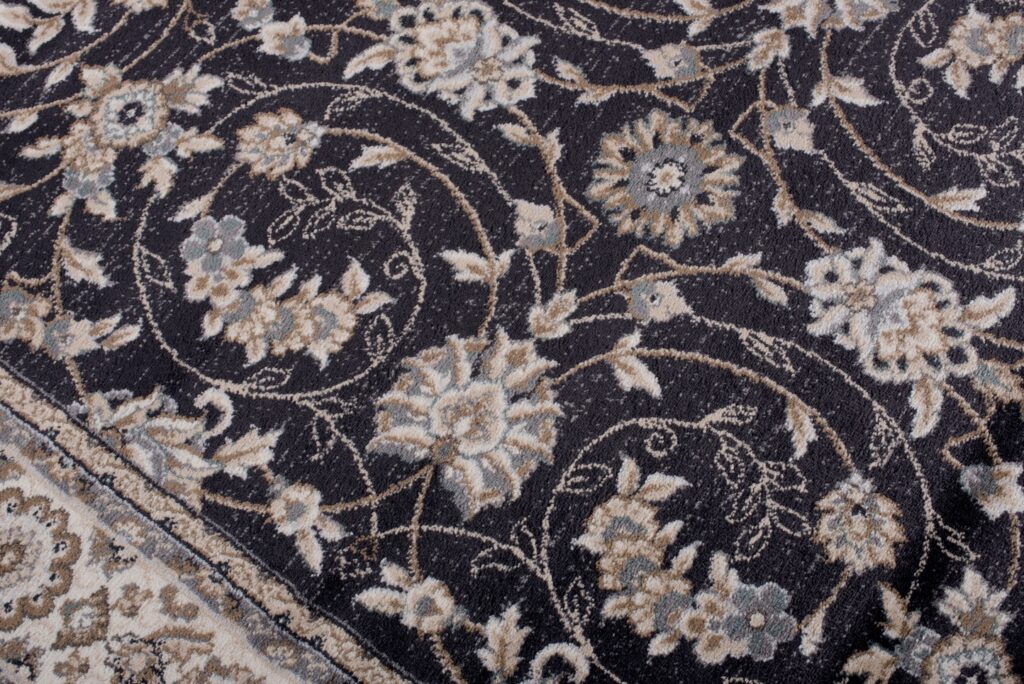Tappeto Colorado Tradizionale Nero Crema Floreale