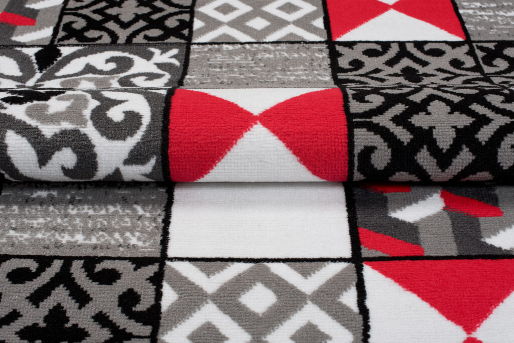 Tappeto Maya Grigio Rosso Quadrati Mosaico