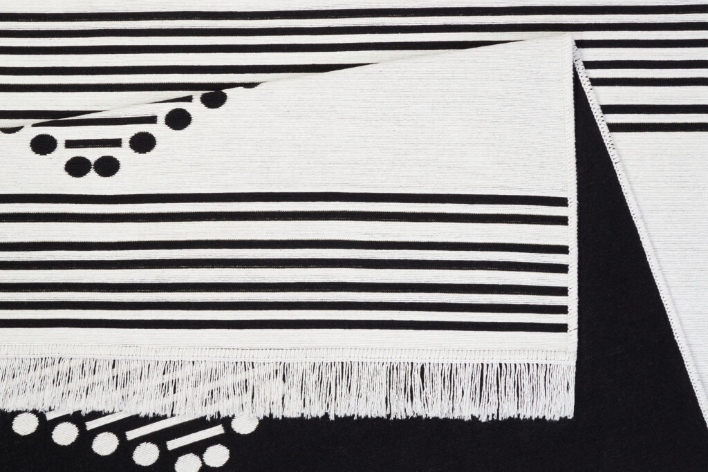 Tappeto Azteca Cotone Bianco Nero con Frange