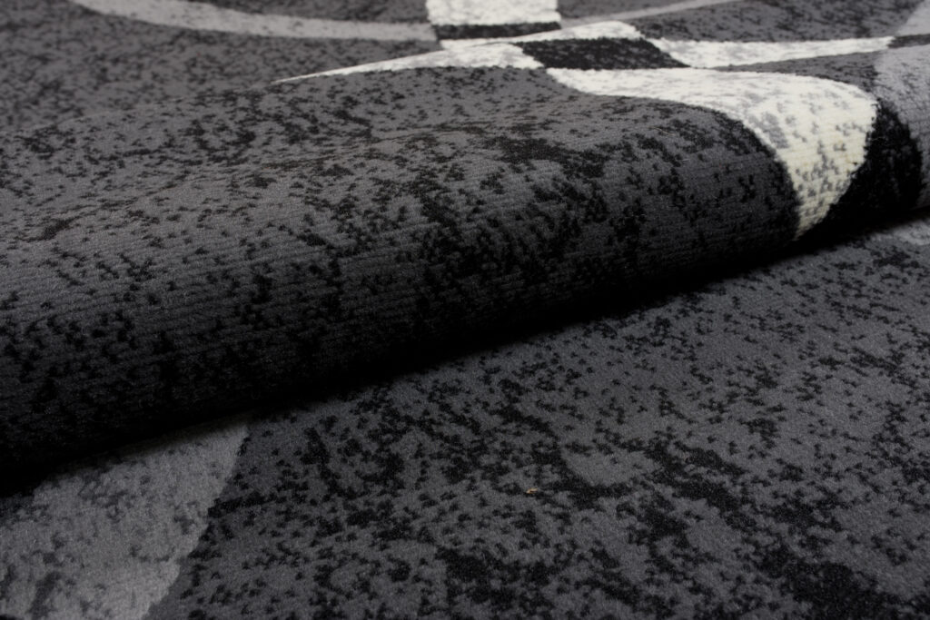 Tappeto Qmega Nero Grigio Geometrico Linee