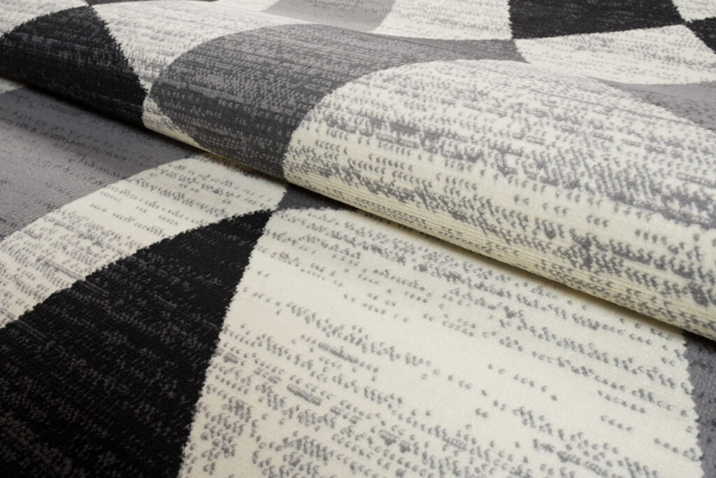 Tappeto Qmega Grigio Nero Geometrico Linee