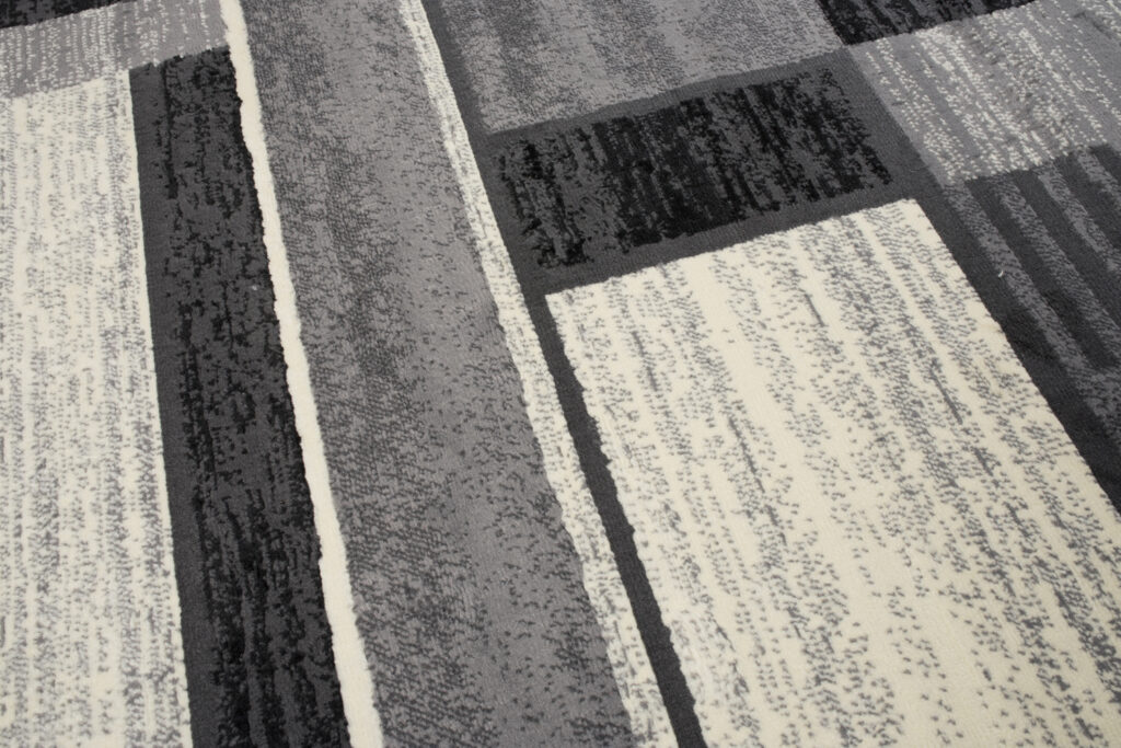 Tappeto Qmega Geometrico Nero Grigio a Strisce