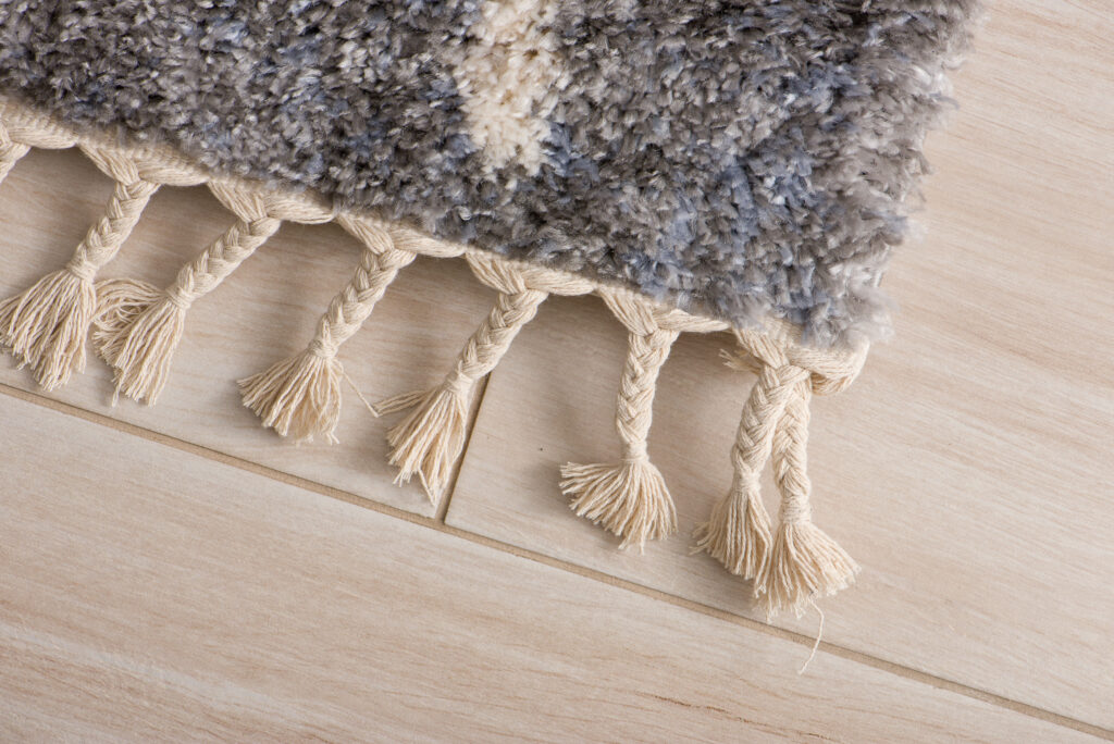 Tappeto Versay Grigio Crema Rombi con Frange