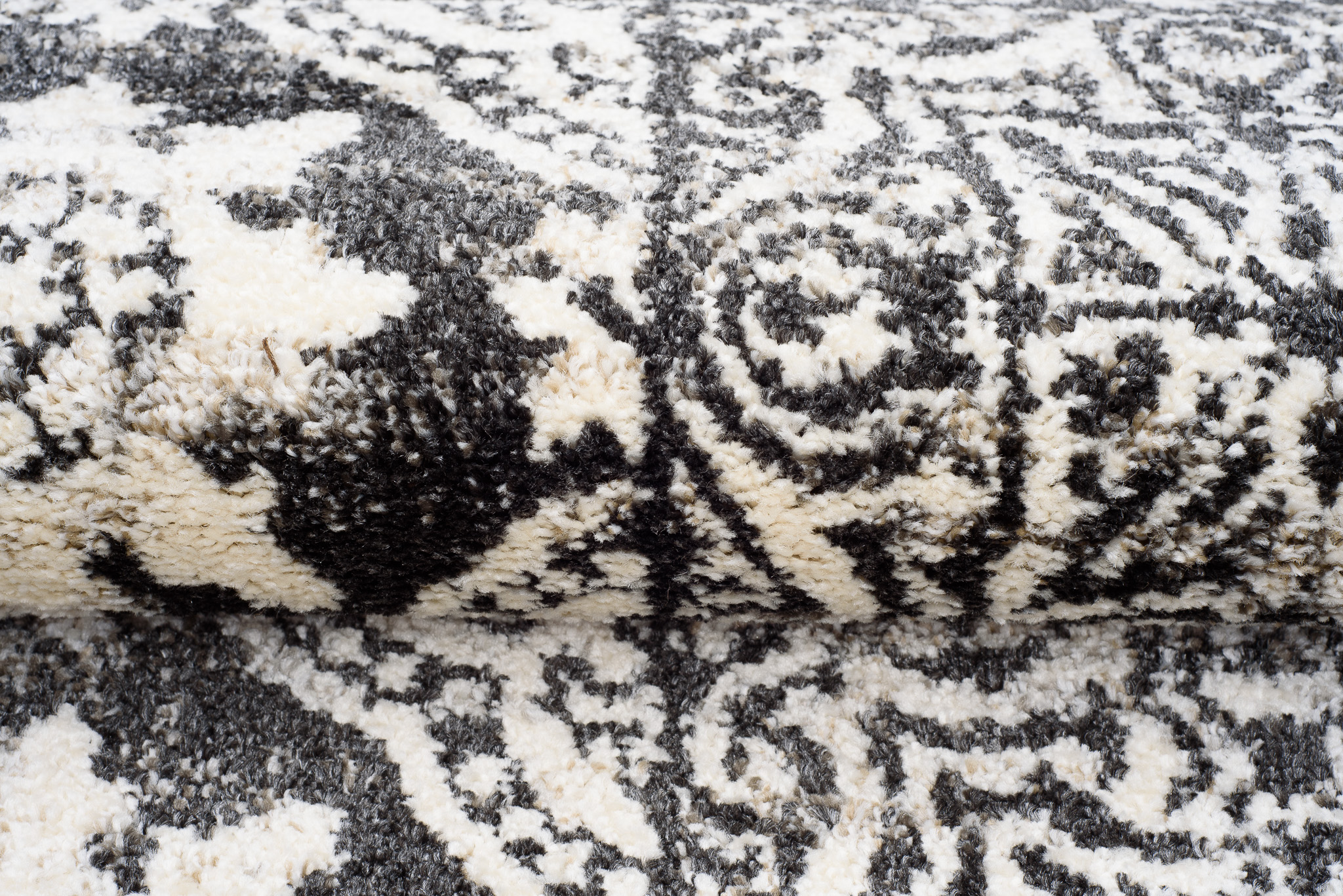 Tappeto Passatoia Ethno Grigio Scuro Crema Floreale